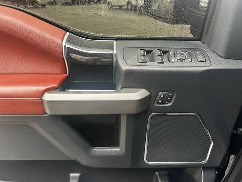 Used 2022 Ford F250 Platinum w/ FX4 Off-Road Package image 57