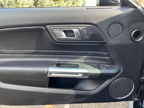 Used 2019 Ford Mustang GT Premium w/ Equipment Group 401A image 6