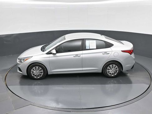 Used 2019 Hyundai Accent SE image 28