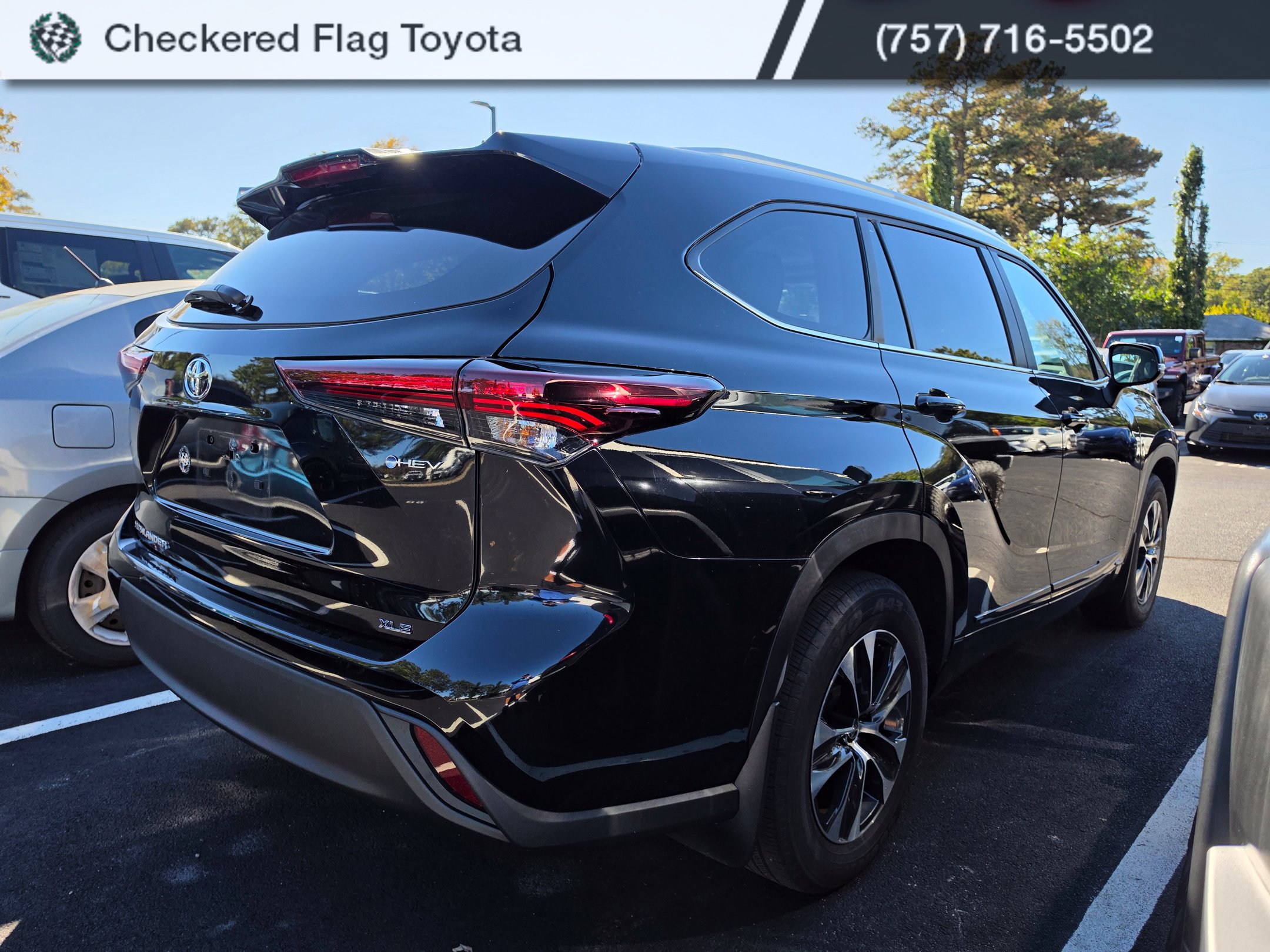 Certified 2026 Toyota Highlander XLE AWD/4WD image 6