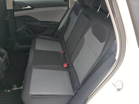 Certified 2023 Volkswagen Taos S FWD image 15