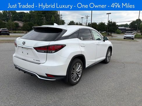 Used 2022 Lexus RX 450h AWD w/ Luxury Package image 4