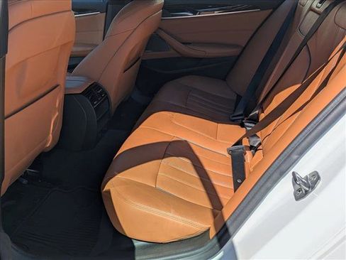 Used 2019 BMW 540i image 11