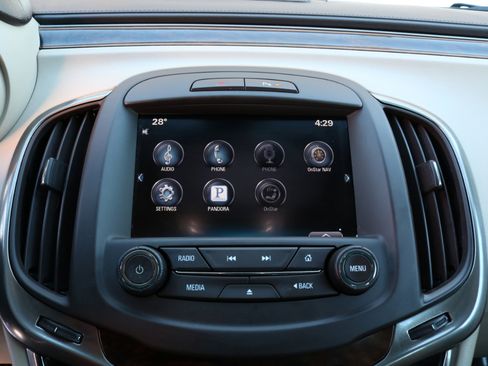 Used 2014 Buick LaCrosse Leather image 27