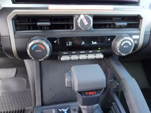 New 2026 Toyota Tacoma TRD Off-Road AWD/4WD image 13