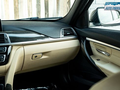 Used 2017 BMW 330i xDrive Wagon image 22