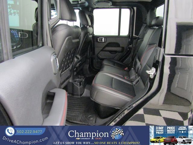 Used 2023 Jeep Gladiator Rubicon w/ LED Lighting Group AWD/4WD image 19