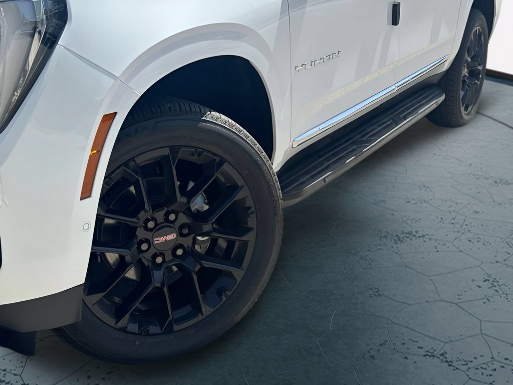 New 2026 GMC Yukon XL Elevation w/ LPO, Floor Liner Package RWD image 2