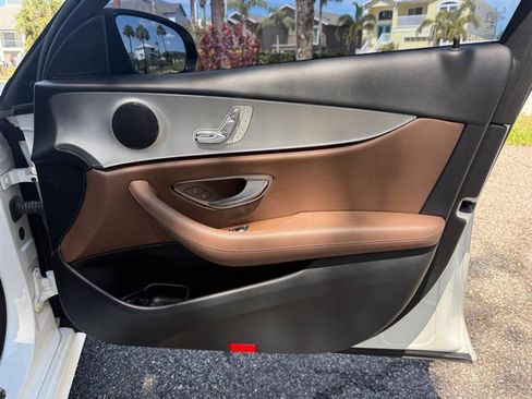 Used 2018 Mercedes-Benz E 300 image 22