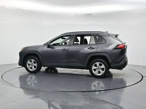 Used 2019 Toyota RAV4 XLE FWD image 7