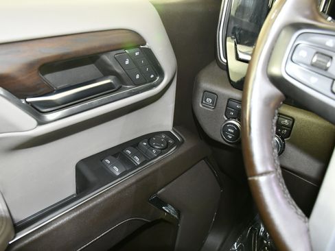 Used 2024 GMC Sierra 1500 SLT image 34