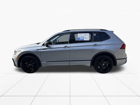 Used 2024 Volkswagen Tiguan SE R-Line image 5