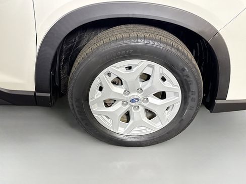 Used 2022 Subaru Forester AWD/4WD image 31