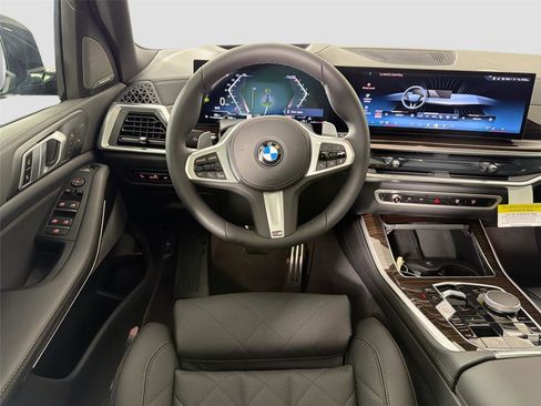 New 2026 BMW X5 xDrive40i w/ M Sport Package AWD/4WD image 24