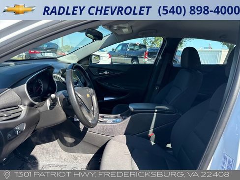 Certified 2024 Chevrolet Malibu RS w/ LPO, Floor Liner Package image 11