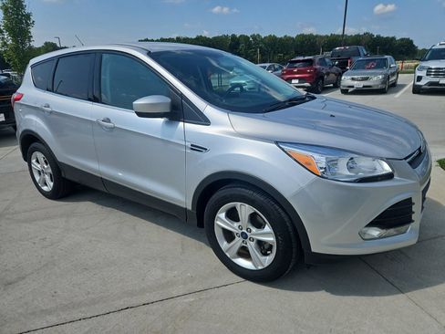 Used 2014 Ford Escape SE FWD image 3