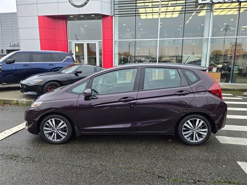 Used 2015 Honda Fit EX image 11