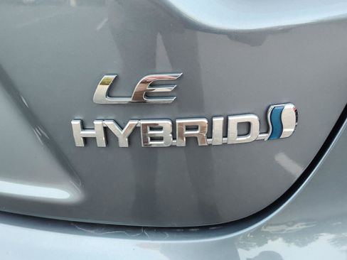 Used 2023 Toyota Corolla LE w/ LE Convenience Package FWD image 7