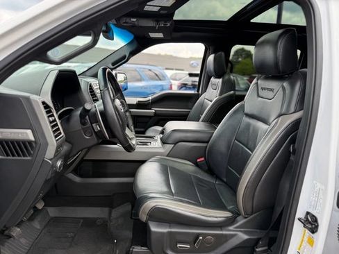 Used 2018 Ford F150 Raptor w/ Equipment Group 802A Luxury AWD/4WD image 13