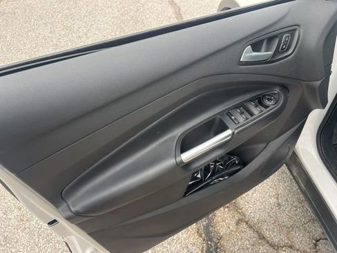 Used 2018 Ford Escape SE AWD/4WD image 19
