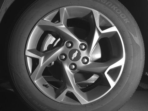 Used 2025 Chevrolet Trax LT w/ LT Convenience Package image 12