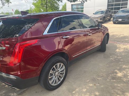 Used 2018 Cadillac XT5 Luxury w/ Driver Awareness Package image 5