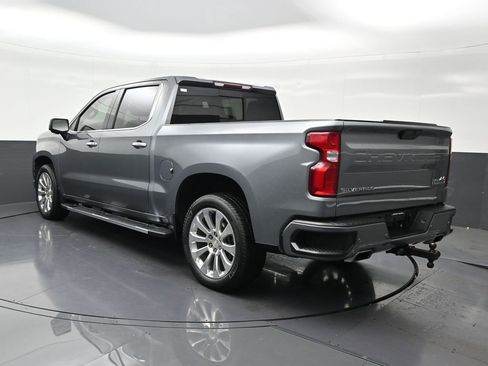 Used 2019 Chevrolet Silverado 1500 High Country image 3