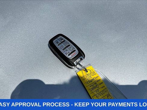 Used 2024 Chrysler Pacifica Touring-L FWD image 38