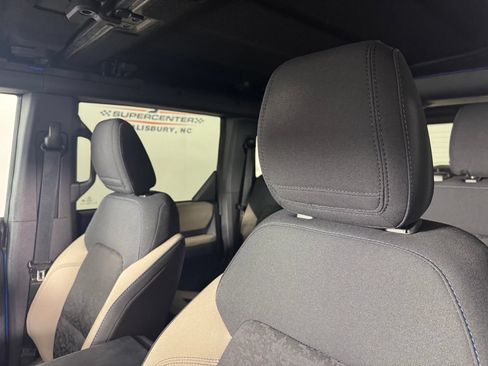 Used 2022 Ford Bronco Wildtrak AWD/4WD image 10