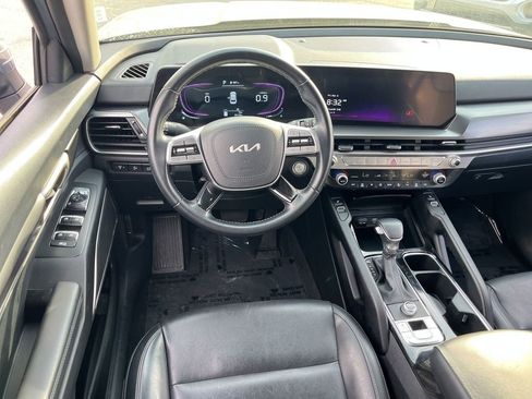 Used 2025 Kia Telluride S FWD image 25