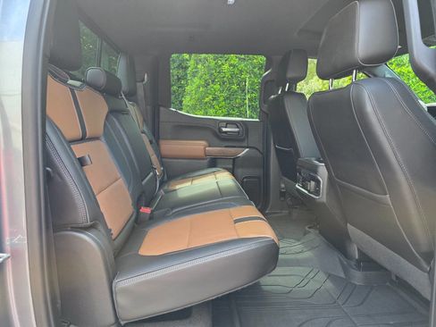 Used 2019 Chevrolet Silverado 1500 High Country w/ Technology Package image 46