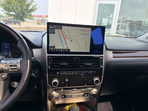 Used 2019 Lexus GX 460 Premium AWD/4WD image 17