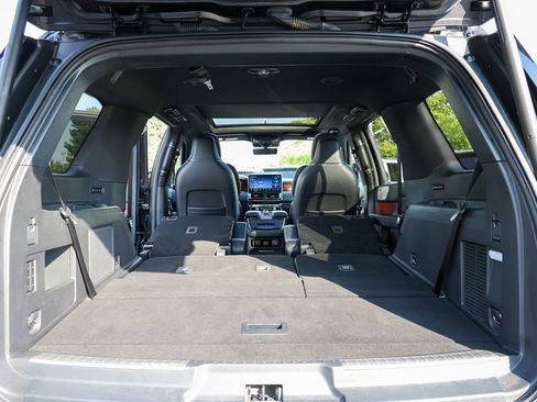 Used 2024 Lincoln Navigator Reserve AWD/4WD image 56