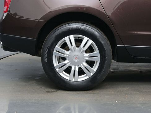 Used 2015 Cadillac SRX Luxury w/ Driver Awareness Package image 9