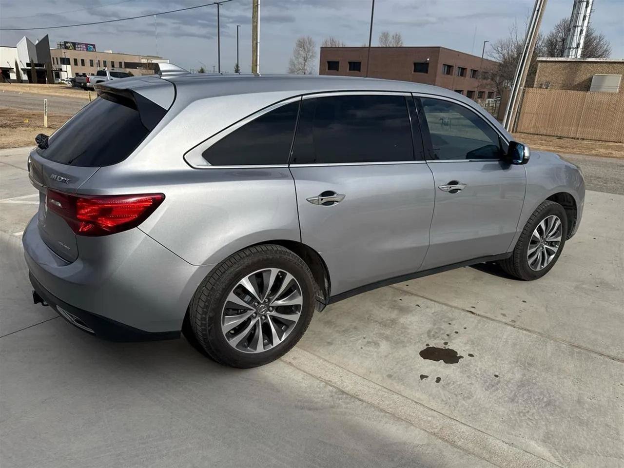 Used 2016 Acura MDX w/ Technology Package AWD/4WD image 10