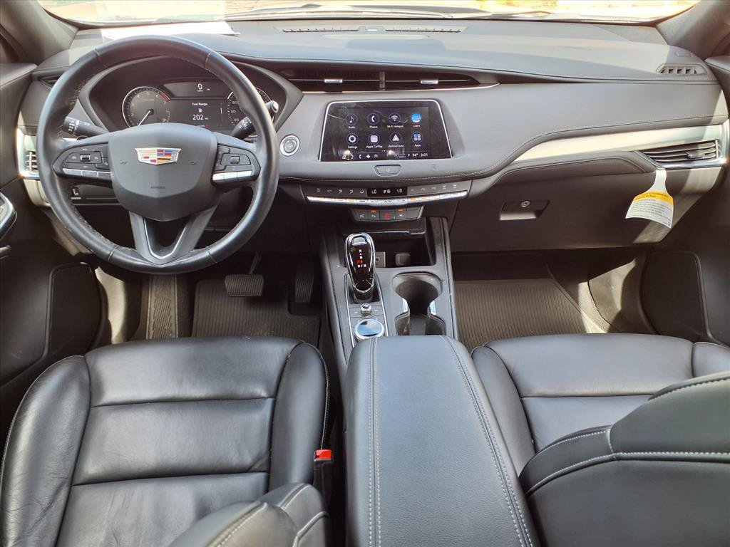 Used 2021 Cadillac XT4 Premium Luxury w/ Enhanced Visibility Package FWD image 10