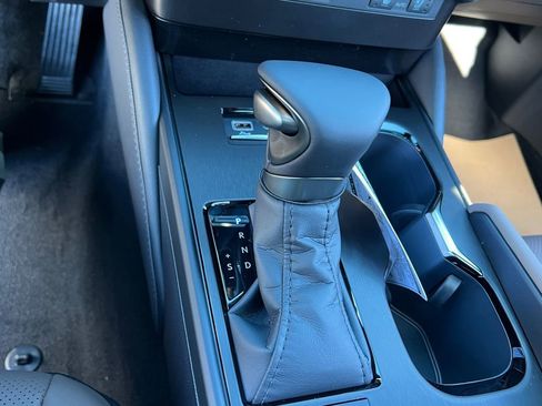 New 2025 Lexus ES 300h w/ Premium Package image 21