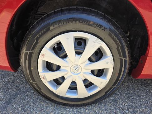 Used 2011 Toyota Corolla LE FWD image 39