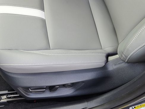 Certified 2025 Toyota Camry SE w/ Convenience Package FWD image 19