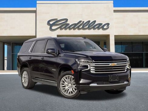 Used 2023 Chevrolet Tahoe High Country image 2