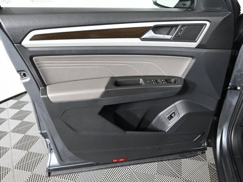 Certified 2023 Volkswagen Atlas SE w/ Panoramic Sunroof Package image 22