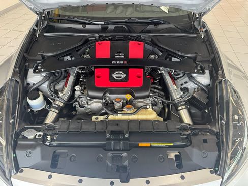 Used 2015 Nissan 370Z NISMO RWD image 57