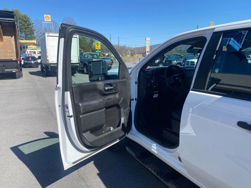 Used 2020 Chevrolet Silverado 2500 W/T w/ WT Fleet Convenience Package image 8