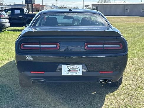 Used 2023 Dodge Challenger SXT w/ Blacktop Package image 4