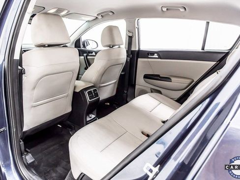 Used 2022 Kia Sportage LX image 29