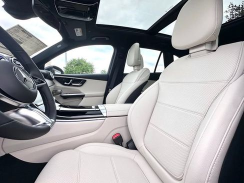 New 2026 Mercedes-Benz GLC 300 4MATIC image 28