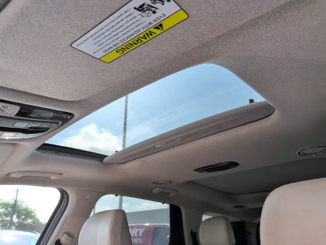 Used 2024 Hyundai Palisade Limited AWD/4WD image 20