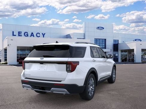 New 2026 Ford Explorer Platinum RWD image 8