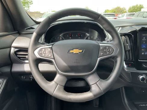 Used 2023 Chevrolet Traverse LT image 20