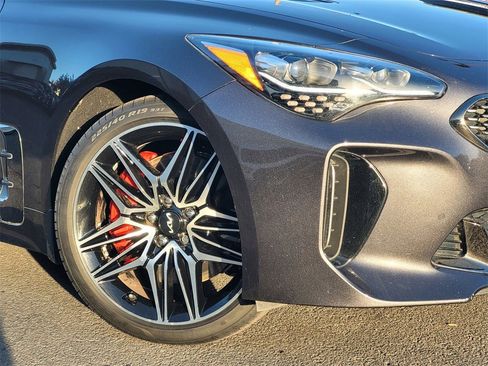 Used 2022 Kia Stinger GT2 image 4